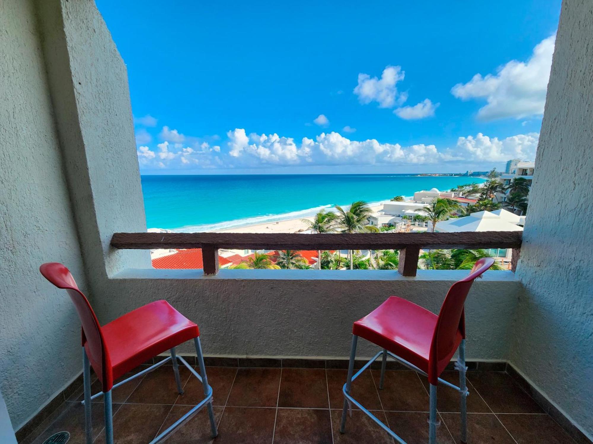Beachfront Apartments Κανκούν Εξωτερικό φωτογραφία