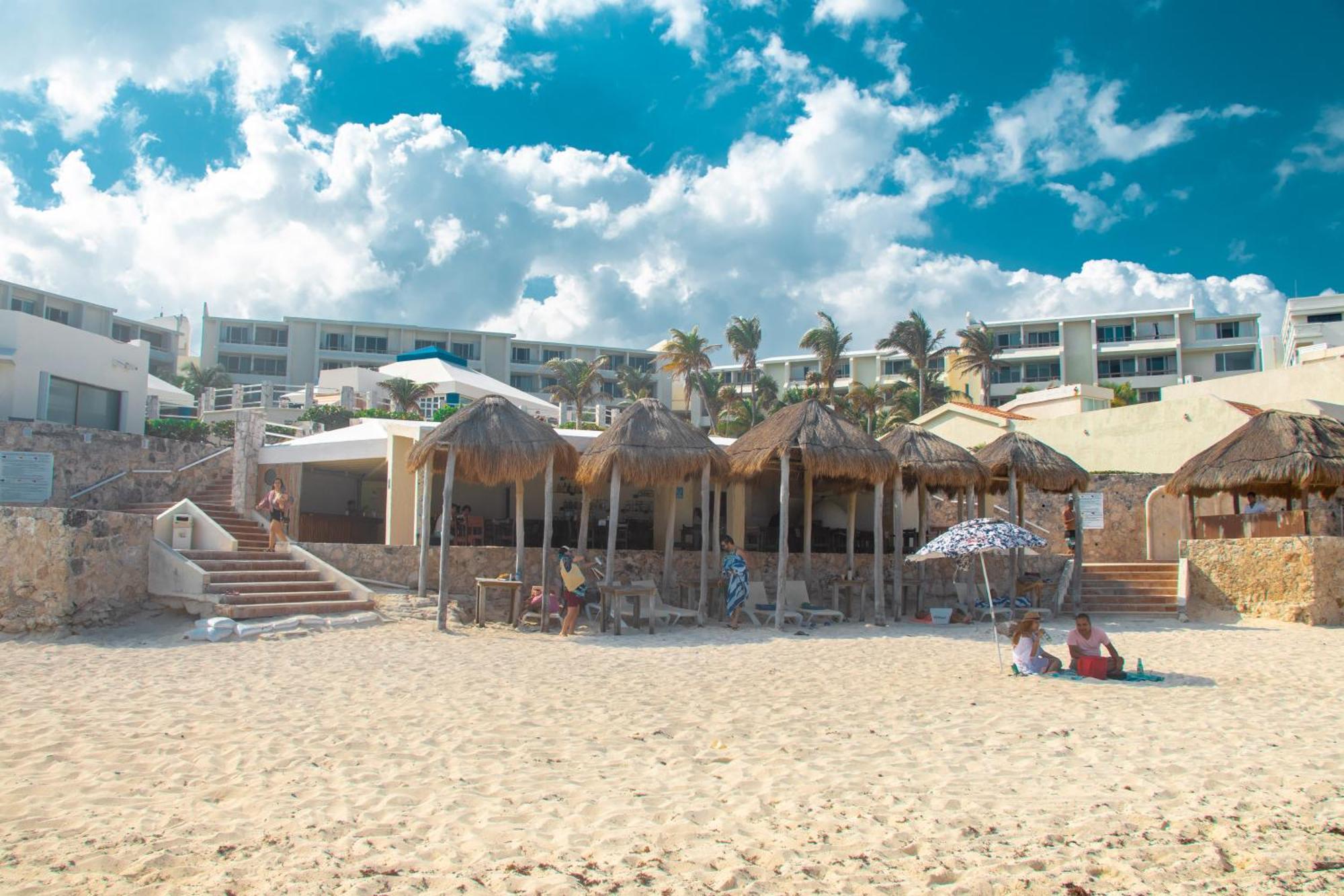 Beachfront Apartments Κανκούν Εξωτερικό φωτογραφία