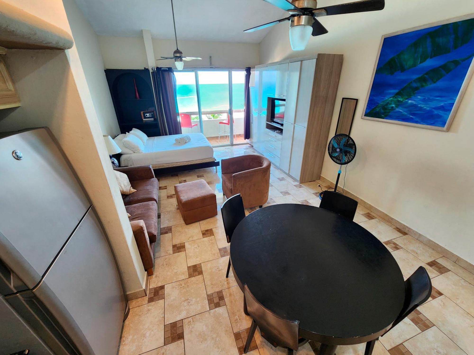 Beachfront Apartments Κανκούν Δωμάτιο φωτογραφία